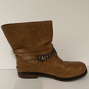 Light Brown Ankle Booties with jeweled chain Sz. 7.5